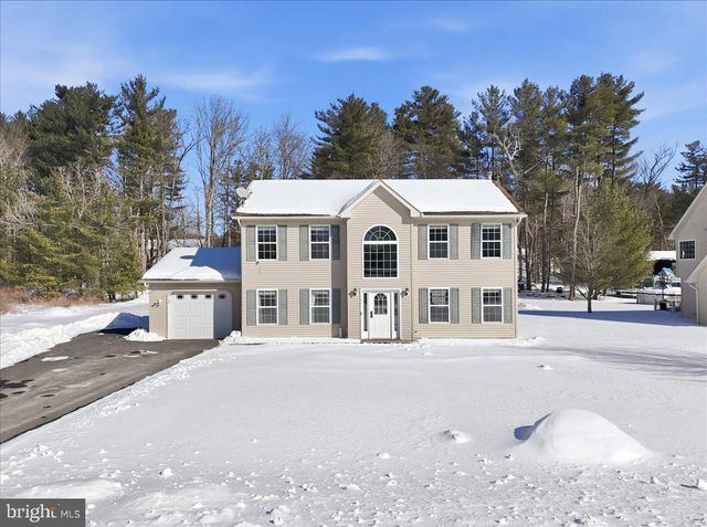 136 KIMBERLY DR, Blakeslee, PA 18610