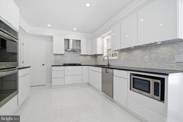 136 KIMBERLY DR, Blakeslee, PA 18610