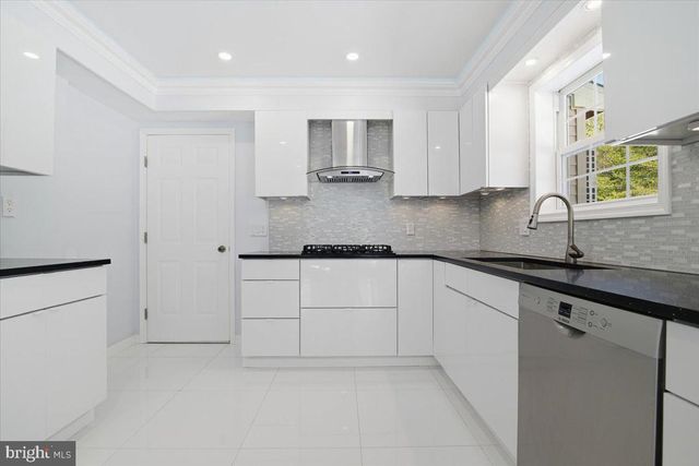 136 KIMBERLY DR, Blakeslee, PA 18610