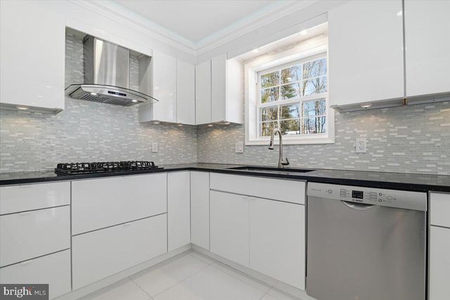 136 KIMBERLY DR, Blakeslee, PA 18610