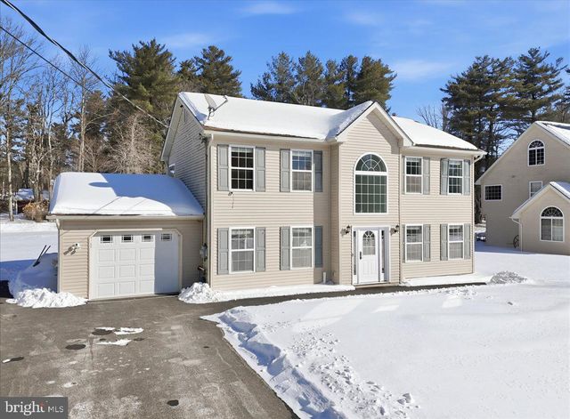 136 KIMBERLY DR, Blakeslee, PA 18610