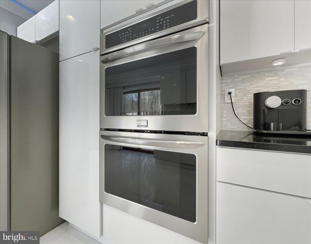 136 KIMBERLY DR, Blakeslee, PA 18610