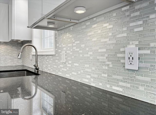 136 KIMBERLY DR, Blakeslee, PA 18610