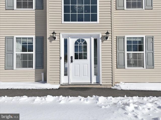 136 KIMBERLY DR, Blakeslee, PA 18610