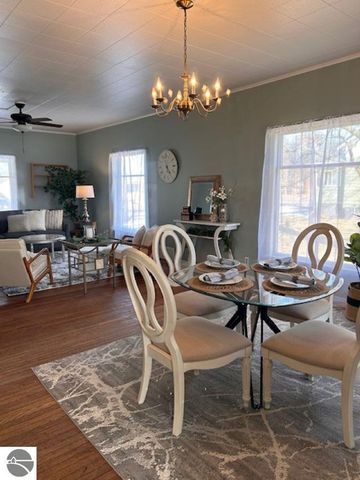 109 W Tyrell Street, St Louis, MI 48880