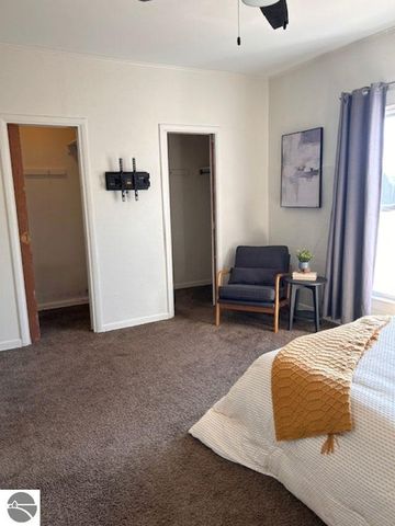 109 W Tyrell Street, St Louis, MI 48880