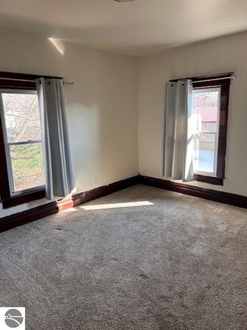 109 W Tyrell Street, St Louis, MI 48880