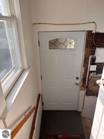 109 W Tyrell Street, St Louis, MI 48880