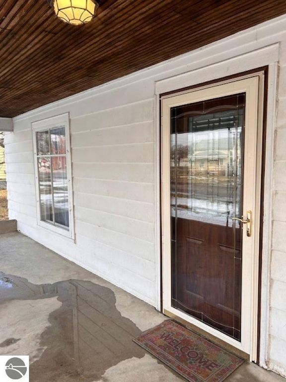 Image 3 of property listing at 109 W Tyrell Street, St Louis, MI 48880