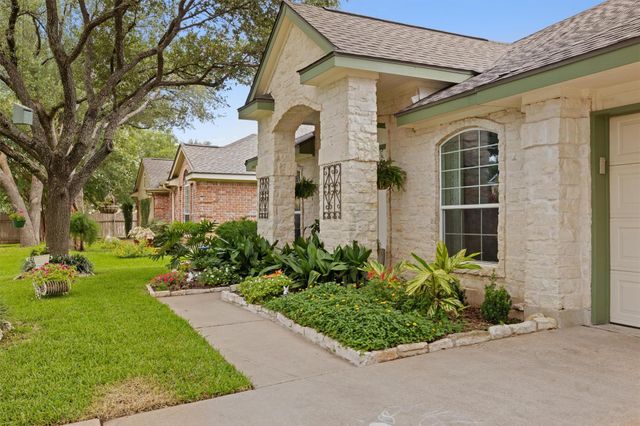 8907 Marthas DR, Austin, TX 78717