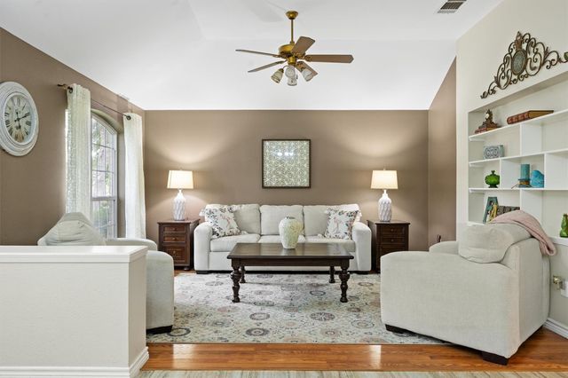 8907 Marthas DR, Austin, TX 78717