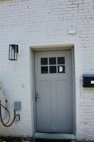 7 S Clinton Street 2, Poughkeepsie, NY 12601