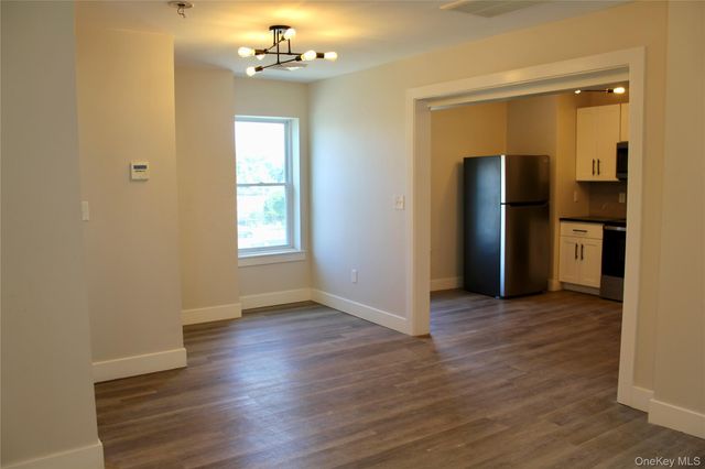 7 S Clinton Street 2, Poughkeepsie, NY 12601