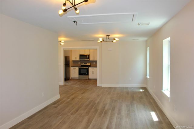 7 S Clinton Street 2, Poughkeepsie, NY 12601
