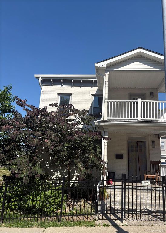 7 S Clinton Street 2, Poughkeepsie, NY 12601