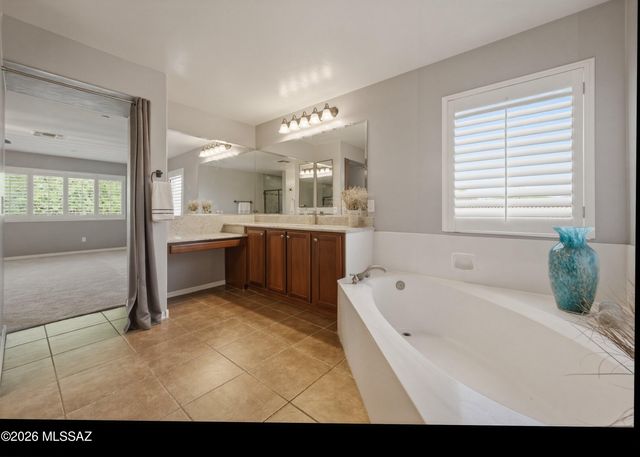 7980 W Ironwood Reserve Court, Tucson, AZ 85743
