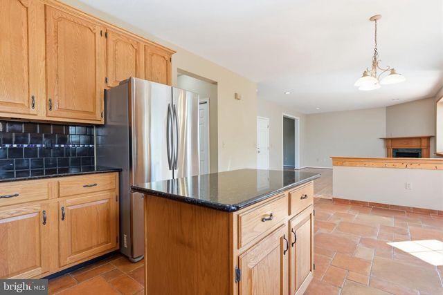 1062 KINGSCOTE DR, Harleysville, PA 19438