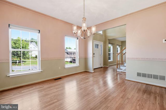 1062 KINGSCOTE DR, Harleysville, PA 19438