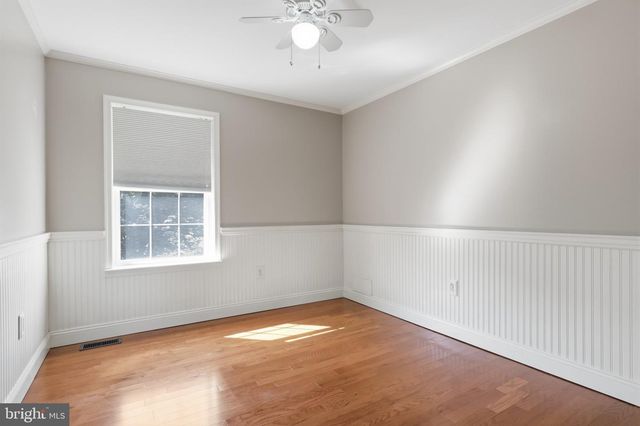 1062 KINGSCOTE DR, Harleysville, PA 19438