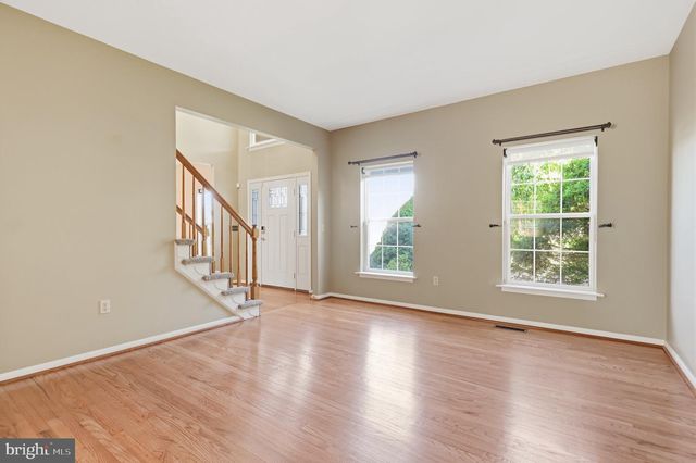 1062 KINGSCOTE DR, Harleysville, PA 19438