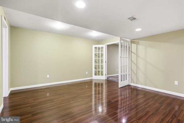 1062 KINGSCOTE DR, Harleysville, PA 19438