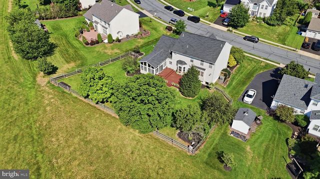 1062 KINGSCOTE DR, Harleysville, PA 19438