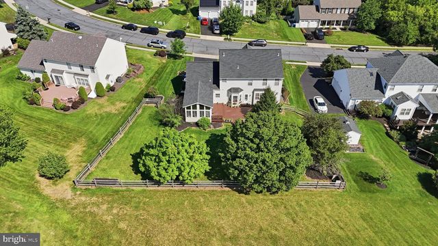 1062 KINGSCOTE DR, Harleysville, PA 19438