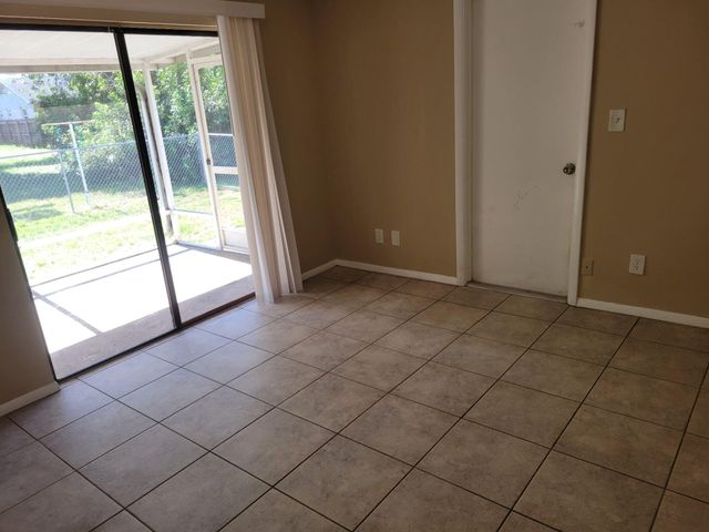 312 NW Broadview Street, Port St. Lucie, Port St Lucie, FL 34983
