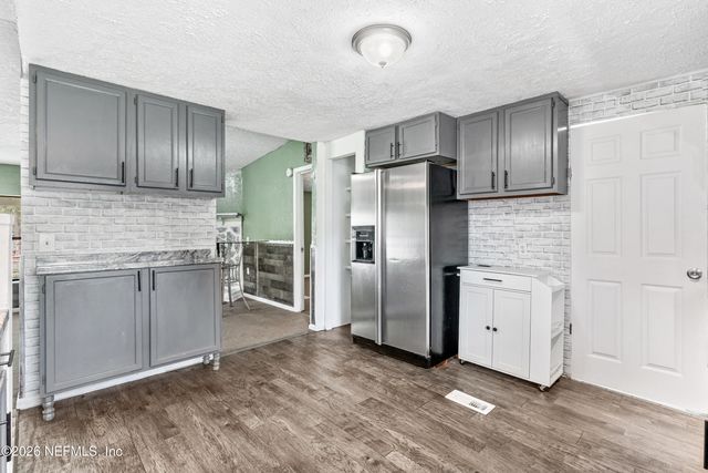 261 CELERY Avenue N, Jacksonville, FL 32220