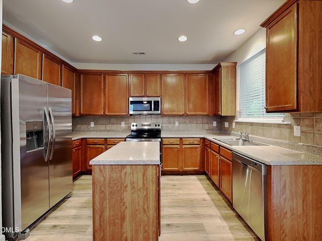 2809 Roundleaf Court, Raleigh, NC 27604