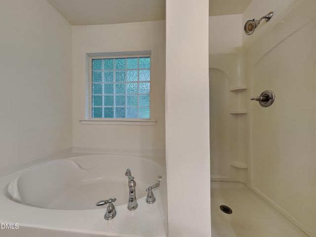2809 Roundleaf Court, Raleigh, NC 27604