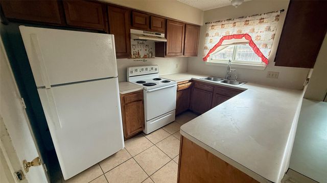 2155 Hazlitt Drive, Houston, TX 77032