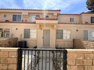 43441 W 30th Street Unit 2, Lancaster, CA 93536
