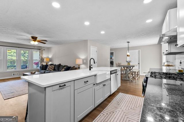 2589 Lower Fayetteville Road, Newnan, GA 30265