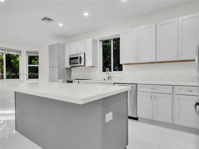 12608 SW 121st Ave, Miami, FL 33186