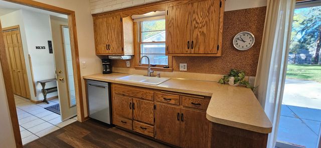 10416 Arrowhead Street NW, Coon Rapids, MN 55433