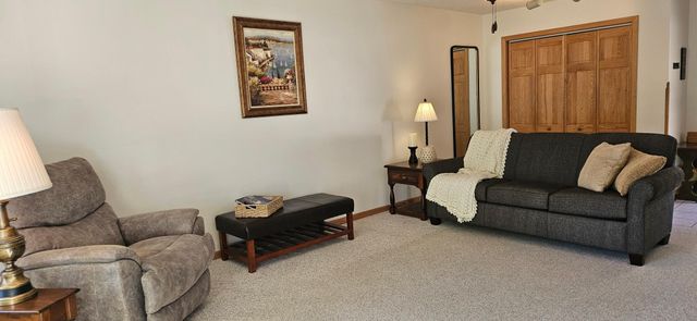 10416 Arrowhead Street NW, Coon Rapids, MN 55433
