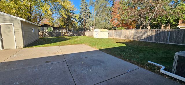 10416 Arrowhead Street NW, Coon Rapids, MN 55433
