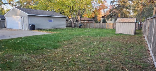 10416 Arrowhead Street NW, Coon Rapids, MN 55433
