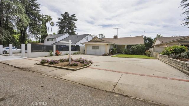 13424 Chandler, Sherman Oaks, CA 91401