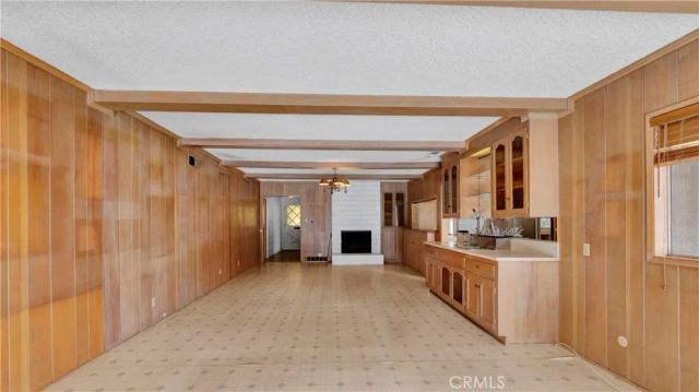 13424 Chandler, Sherman Oaks, CA 91401