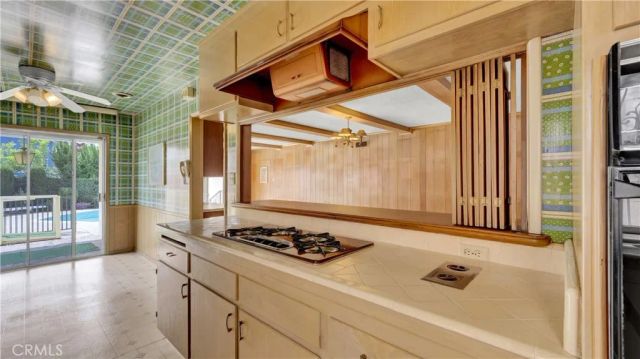 13424 Chandler, Sherman Oaks, CA 91401