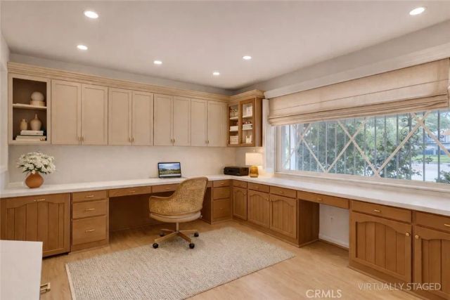 13424 Chandler, Sherman Oaks, CA 91401