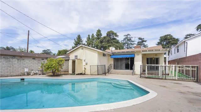 13424 Chandler, Sherman Oaks, CA 91401
