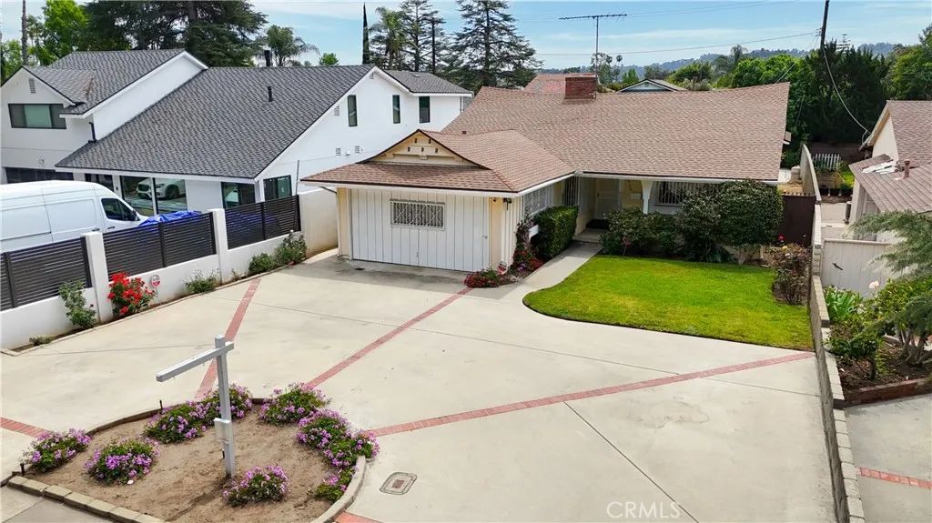 13424 Chandler, Sherman Oaks, CA 91401