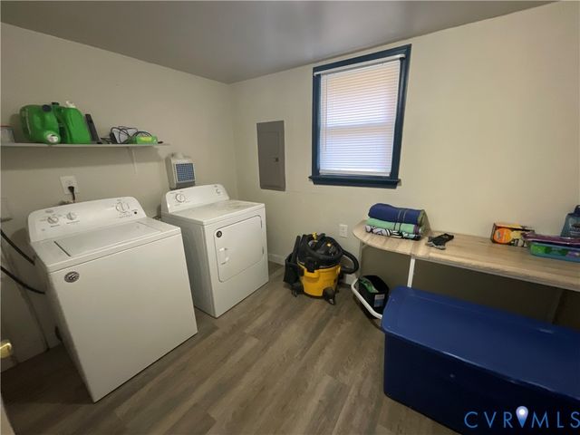 30 Custis Millpond Rd, West Point, VA 23181