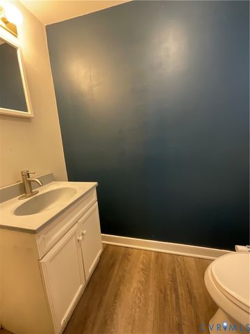 30 Custis Millpond Rd, West Point, VA 23181