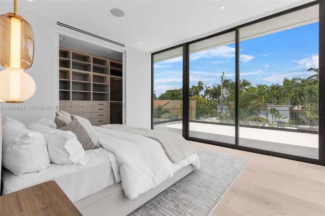 4504 Sheridan Ave, Miami Beach, FL 33140