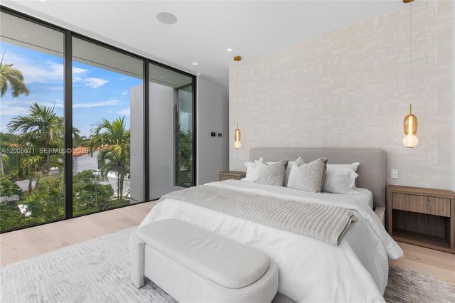 4504 Sheridan Ave, Miami Beach, FL 33140