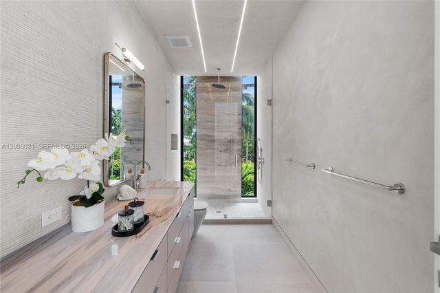 4504 Sheridan Ave, Miami Beach, FL 33140